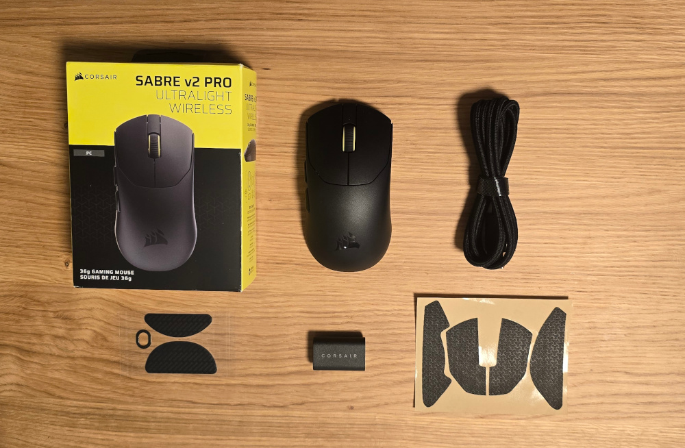 Corsair Sabre v2 Pro packaging and content
