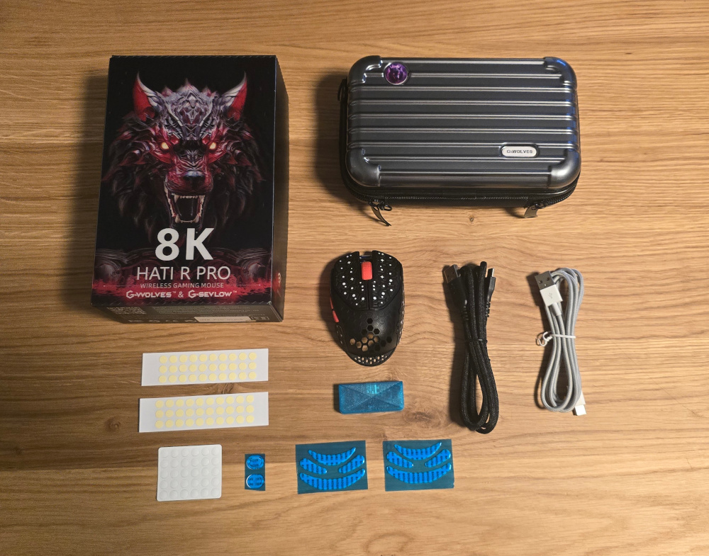 G-Wolves HTR Pro 8K packaging and content