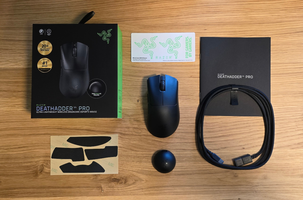 Razer DeathAdder V4 Pro packaging and content